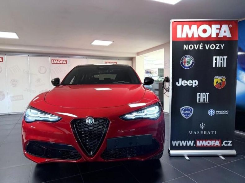 Alfa Romeo Stelvio - hlavní fotka