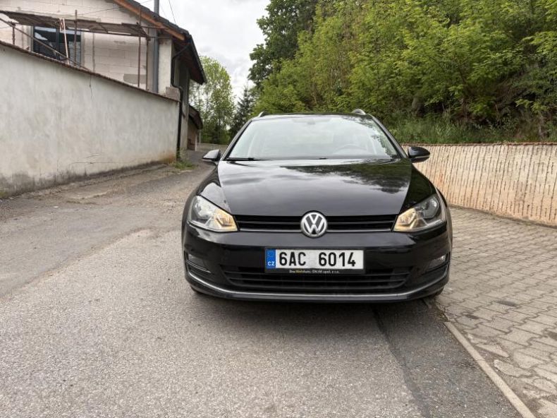 Volkswagen Golf - hlavní fotka inzerátu