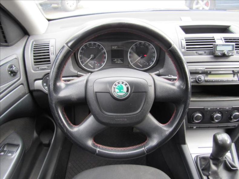 Škoda Octavia - hlavní fotka