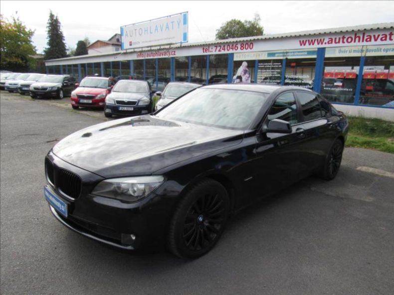 BMW Řada 7 - hlavní foto