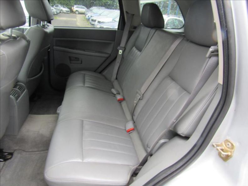 Jeep Grand Cherokee - hlavní fotka