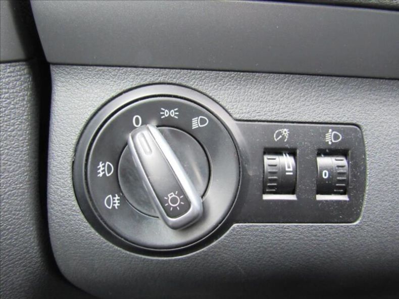 Volkswagen Touran - hlavní fotka