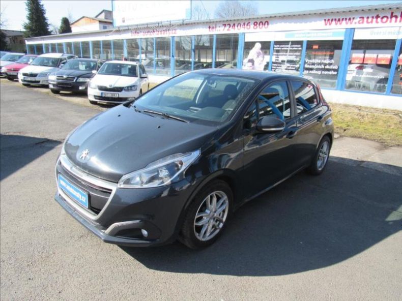 Peugeot 208 - hlavní foto