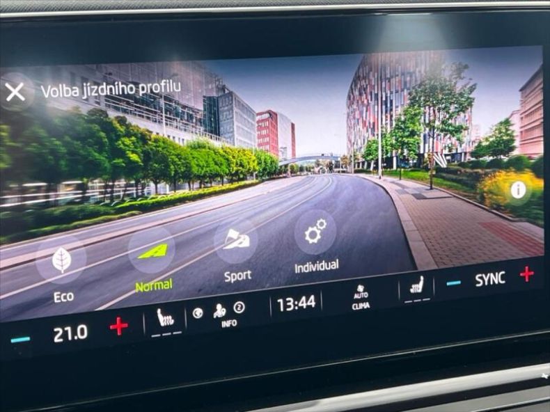 Škoda Octavia - hlavní fotka