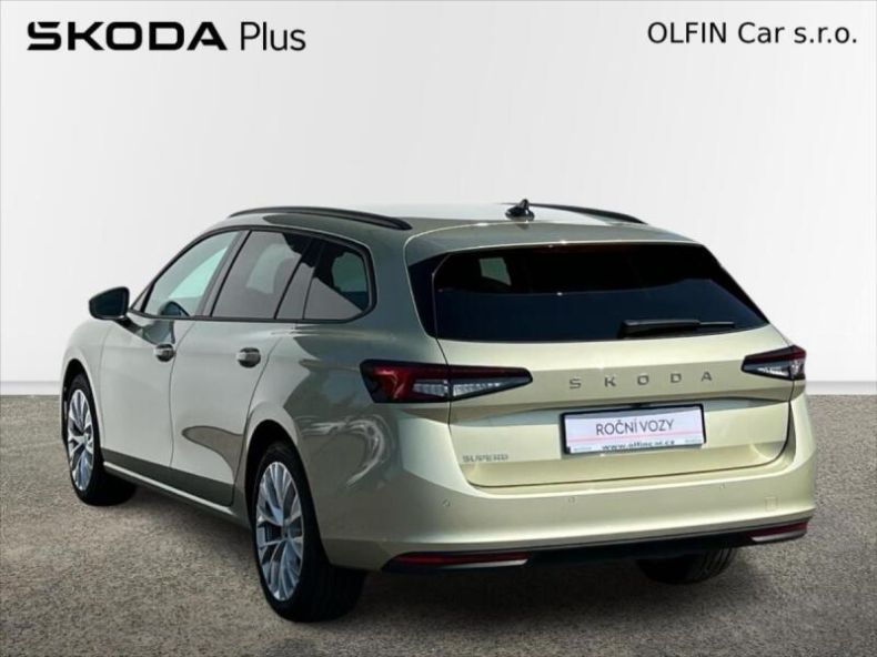 Škoda Superb - hlavní fotka