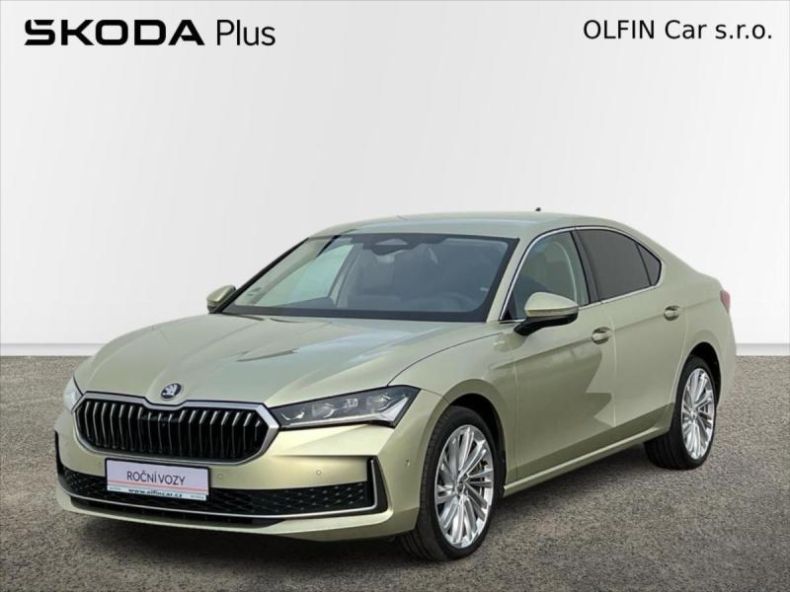 Škoda Superb - hlavní foto
