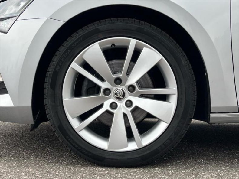 Škoda Superb - hlavní fotka