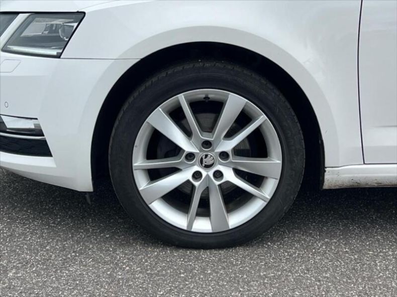Škoda Octavia - hlavní fotka