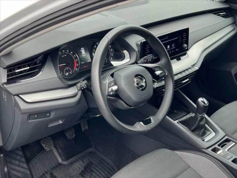 Škoda Octavia - hlavní fotka