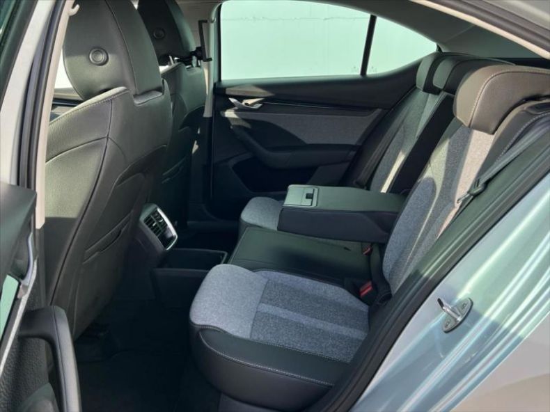 Škoda Octavia - hlavní fotka