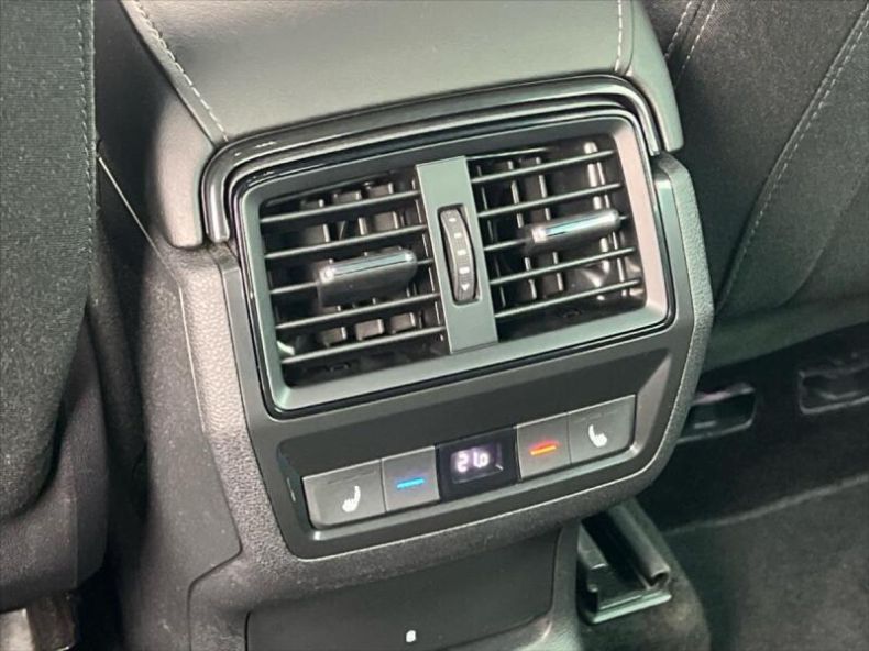 Škoda Karoq - hlavní fotka