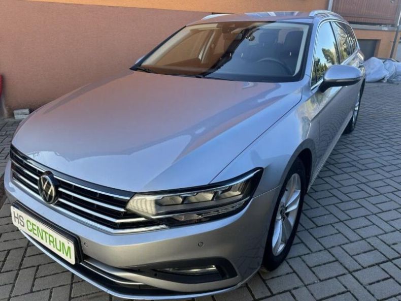 Volkswagen Passat - hlavní fotka