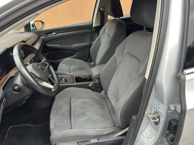 Volkswagen Golf - hlavní fotka