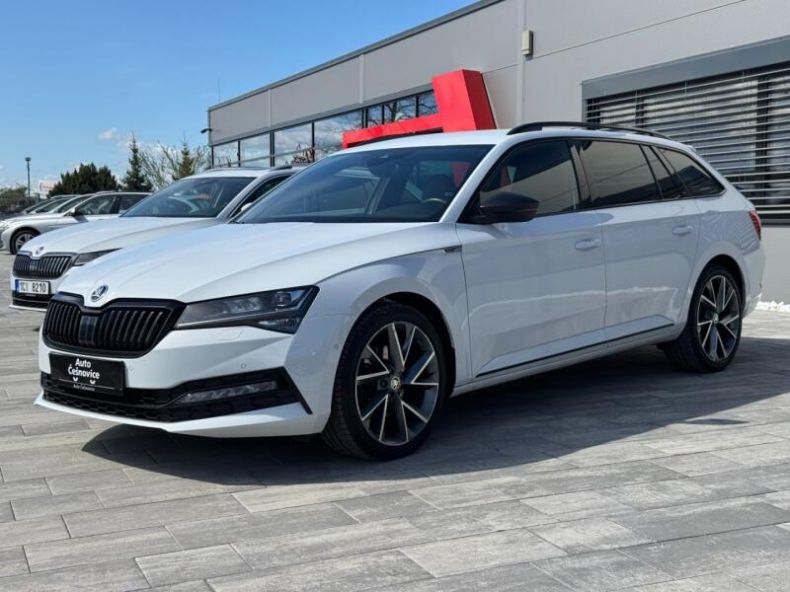 Škoda Superb - hlavní foto