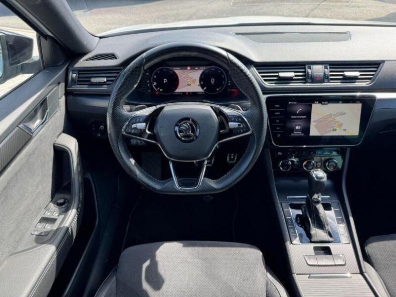 Škoda Superb - hlavní fotka