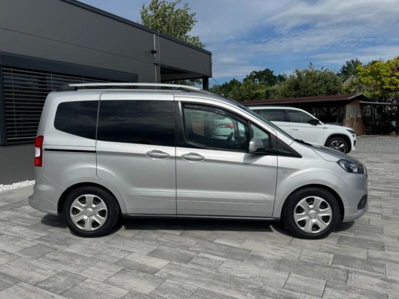 Ford Tourneo - hlavní fotka