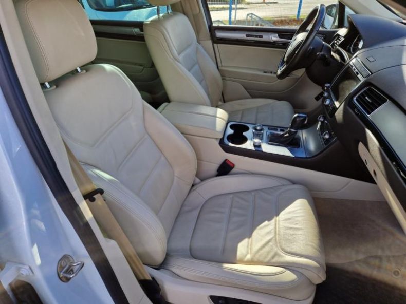 Volkswagen Touareg - hlavní fotka