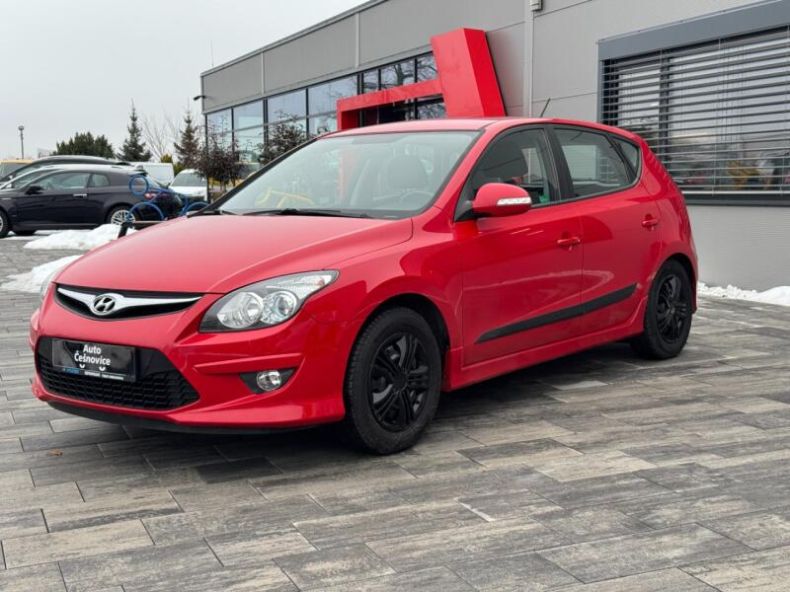 Hyundai i30 - hlavní foto