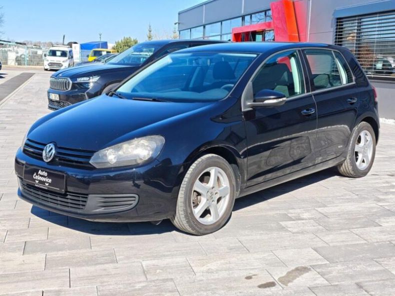 Volkswagen Golf - hlavní foto