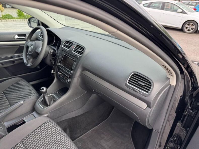 Volkswagen Golf - hlavní fotka