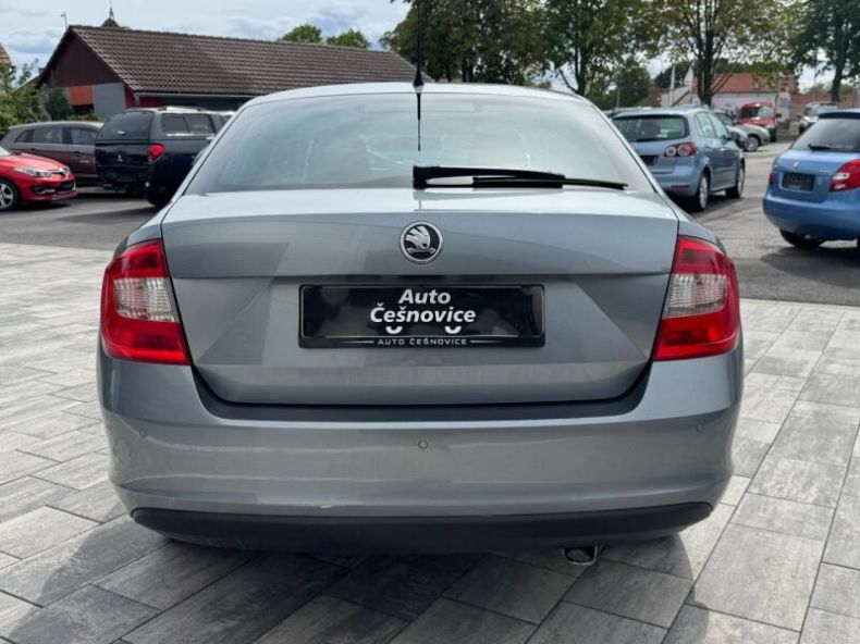 Škoda Rapid - hlavní fotka