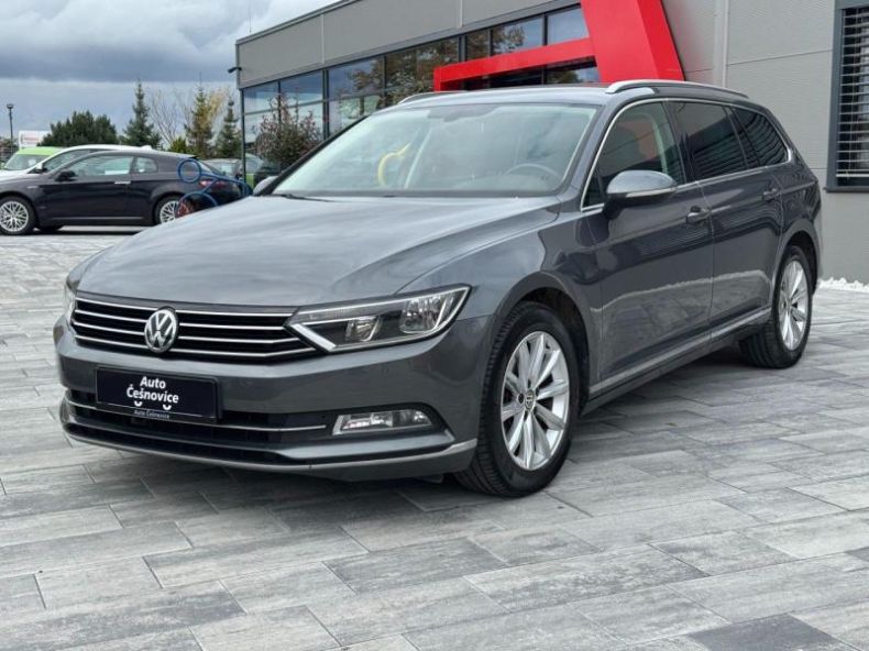 Volkswagen Passat - hlavní fotka inzerátu