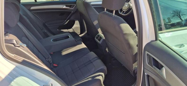 Volkswagen Golf - hlavní fotka