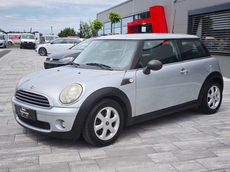 Mini Cooper - hlavní foto