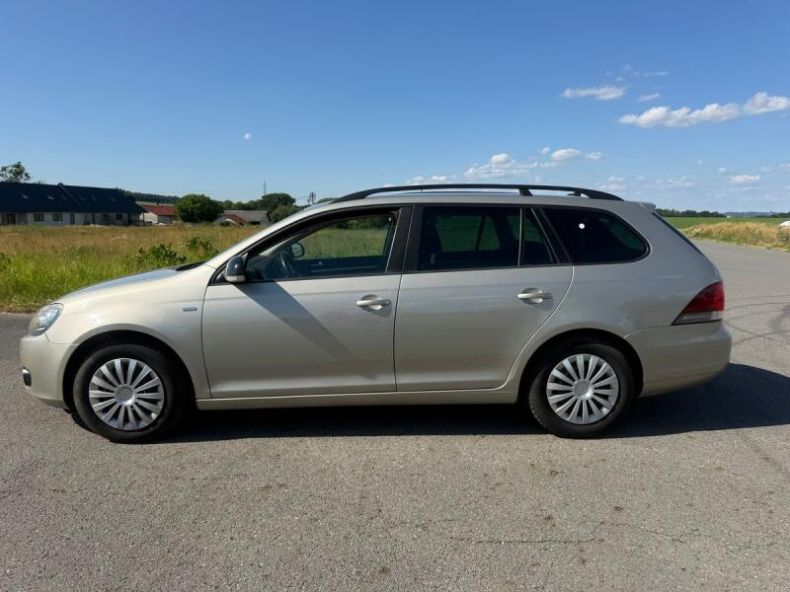 Volkswagen Golf - hlavní foto