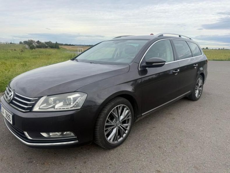 Volkswagen Passat - hlavní fotka inzerátu