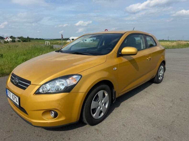 Kia Cee'd - hlavní foto