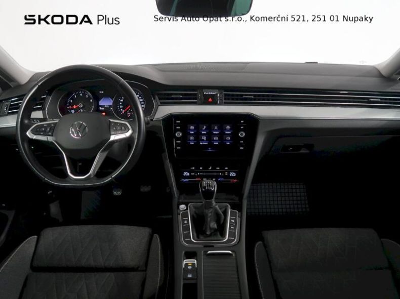 Volkswagen Passat - hlavní fotka