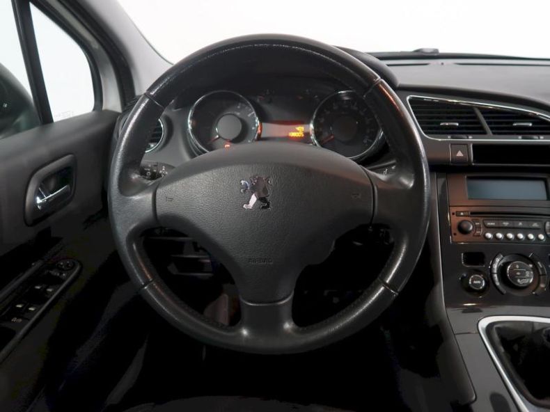 Peugeot 3008 - hlavní fotka