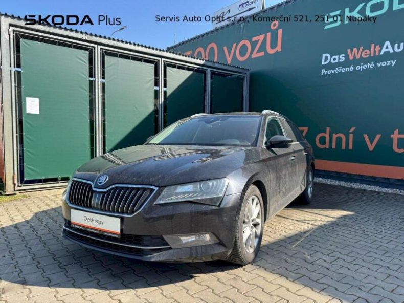 Škoda Superb - hlavní foto