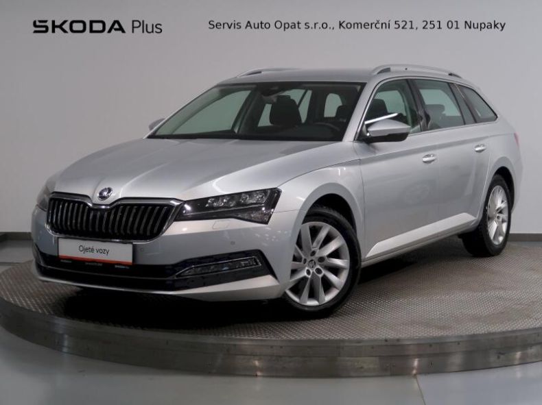 Škoda Superb - hlavní foto