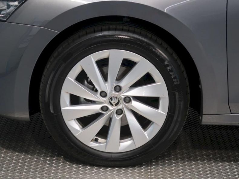 Škoda Octavia - hlavní fotka