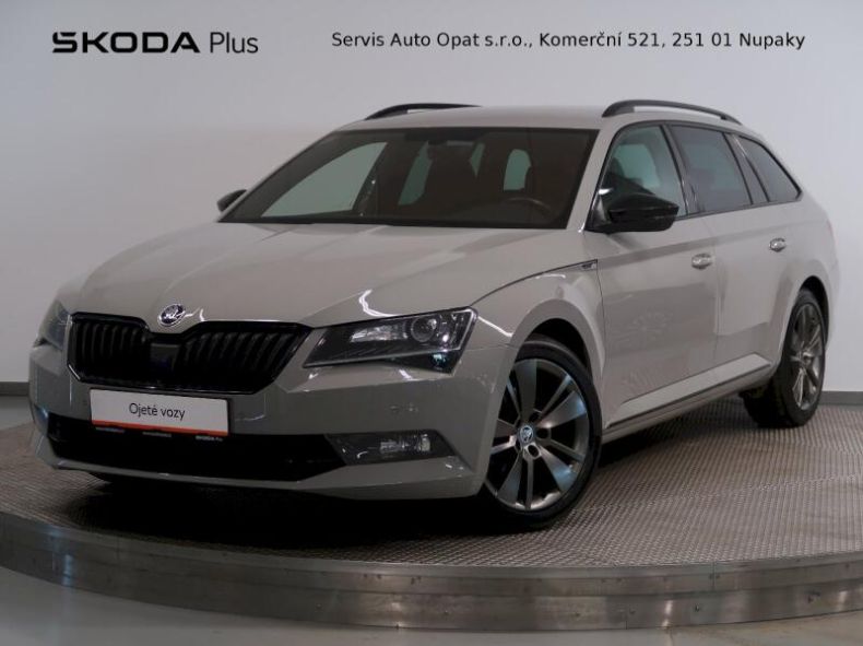 Škoda Superb - hlavní foto