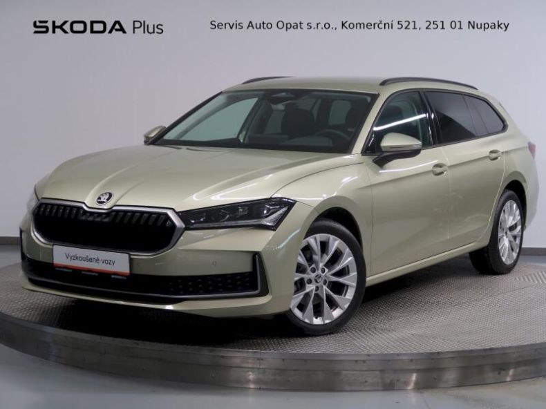 Škoda Superb - hlavní foto