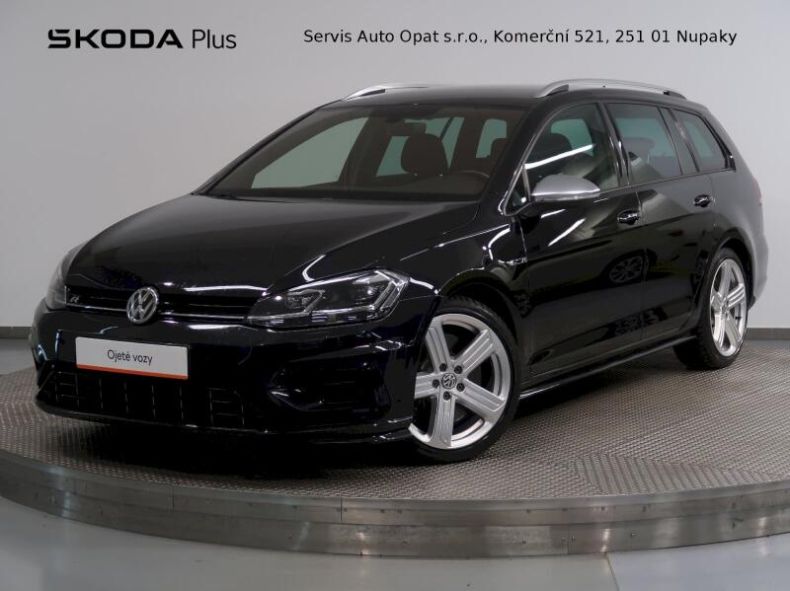 Volkswagen Golf - hlavní foto