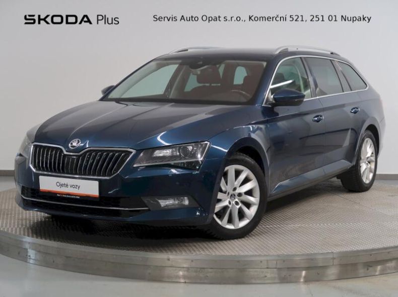 Škoda Superb - hlavní foto