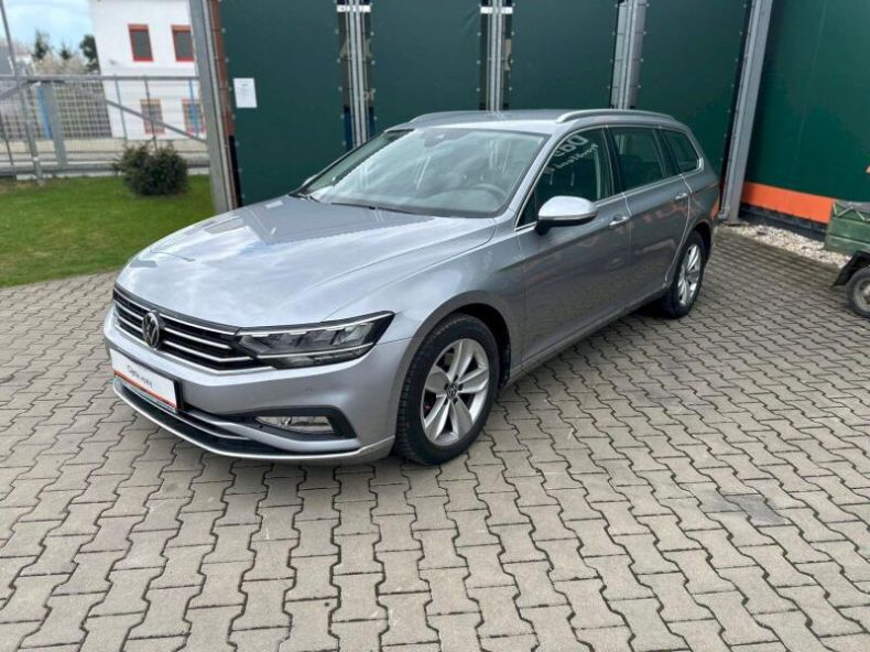 Volkswagen Passat - hlavní fotka inzerátu