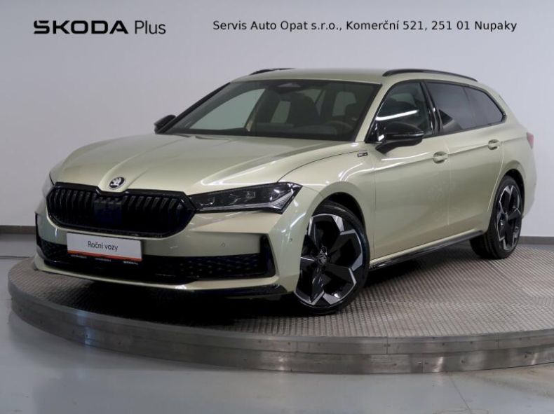 Škoda Superb - hlavní foto