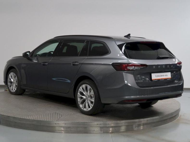 Škoda Superb - hlavní fotka
