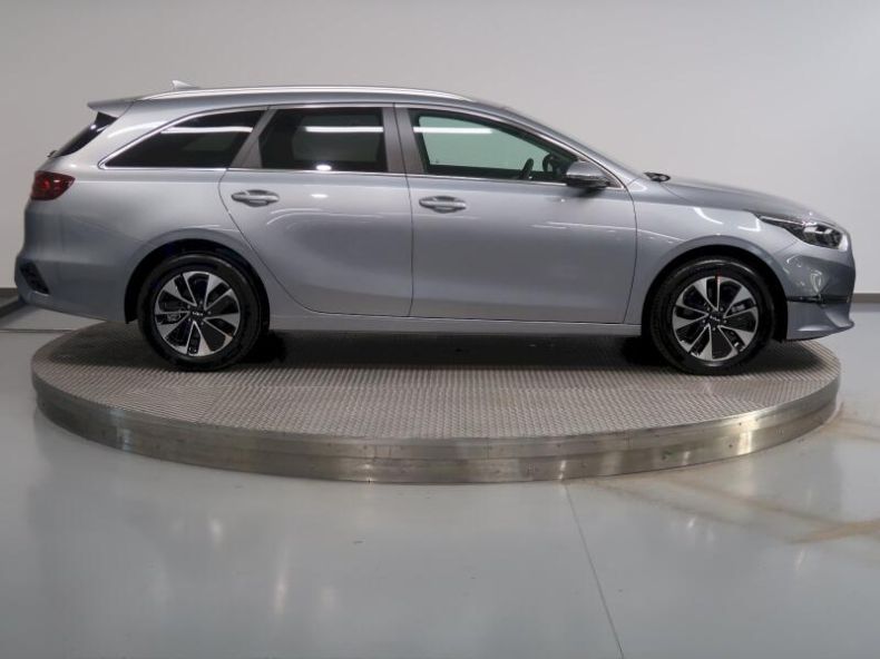 Kia CEED SW - hlavní fotka