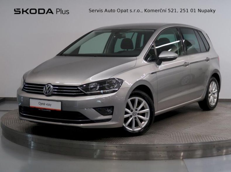 Volkswagen Golf - hlavní foto
