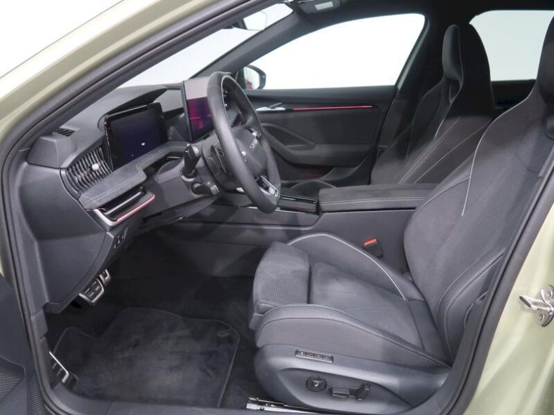 Škoda Superb - hlavní fotka