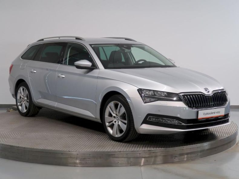 Škoda Superb - hlavní fotka