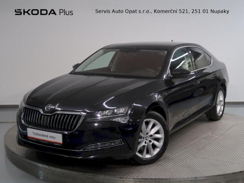 Škoda Superb - hlavní foto