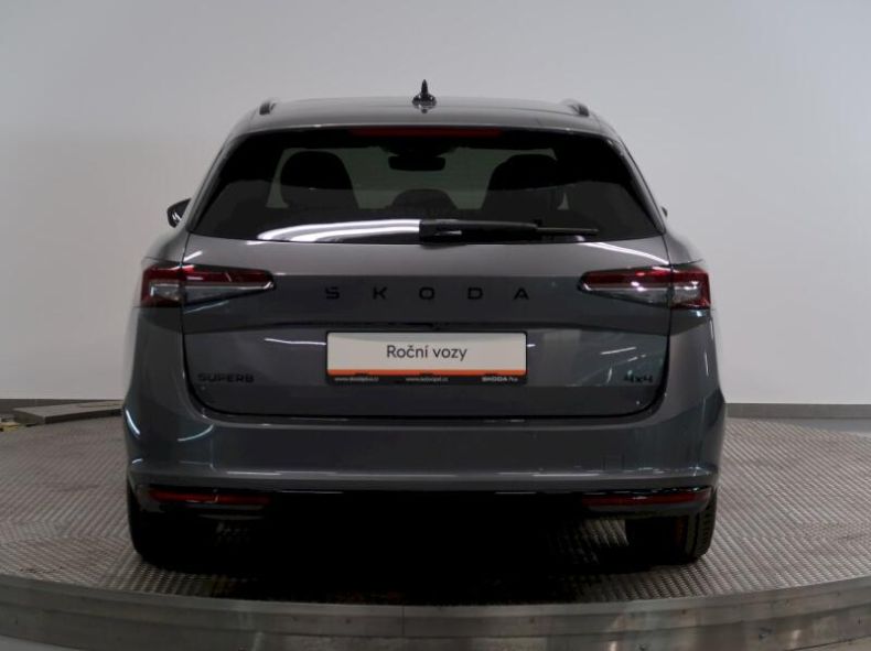 Škoda Superb - hlavní fotka
