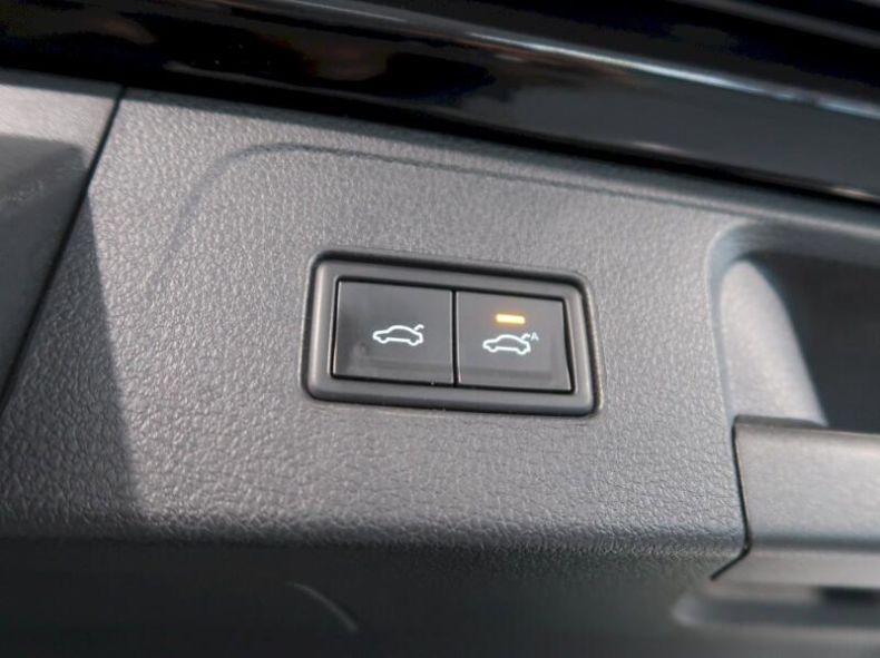 Volkswagen Passat - hlavní fotka